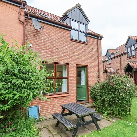 Waterside * Γουίτμπι