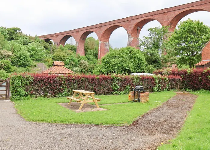 Waterside * וויטבי