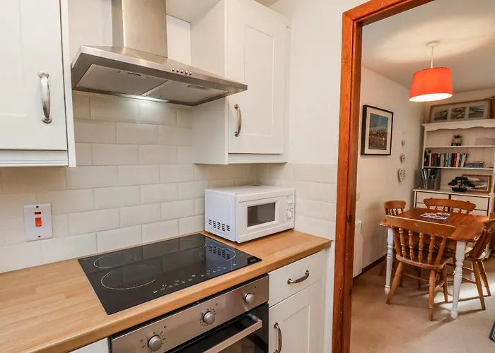 Waterside * וויטבי