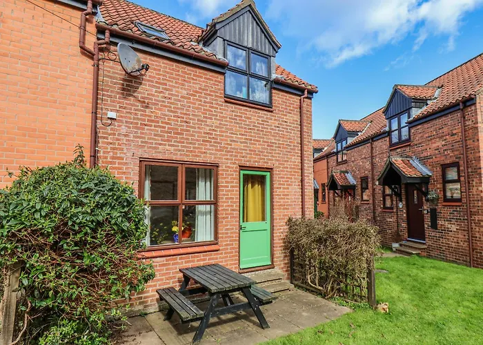 Waterside וויטבי