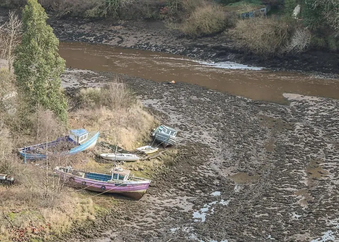 בית נופש Waterside וויטבי